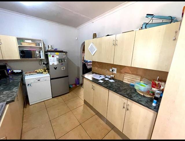 4 BEDROOM HOUSE FOR SALE IN DAN PIENAARVILLE